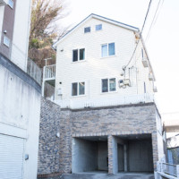 店舗外観と駐車場 82chocolate 外観②